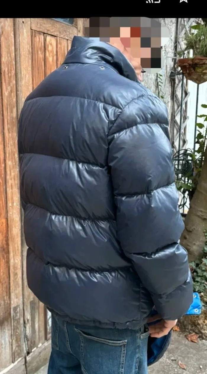 Doudoune Lacoste taille M en duvet et plumes - photo numéro 3