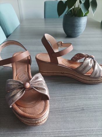 Sandales compensées