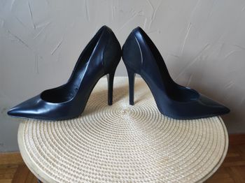Escarpins noirs Zara pointure 38 talon 10cm