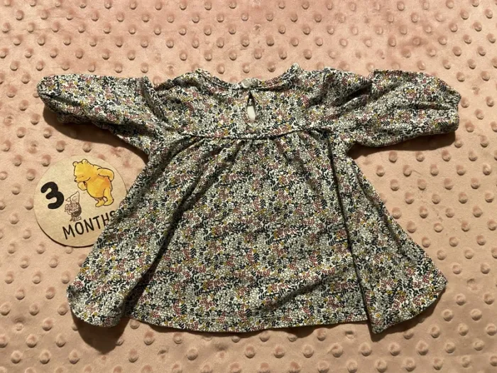 Robe fleuri taille 3 mois - photo numéro 3