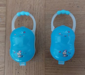 Lot de 2 boîtes à tétine