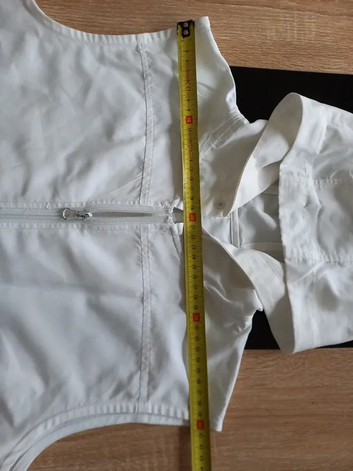Haut blanc sans manches - photo numéro 5