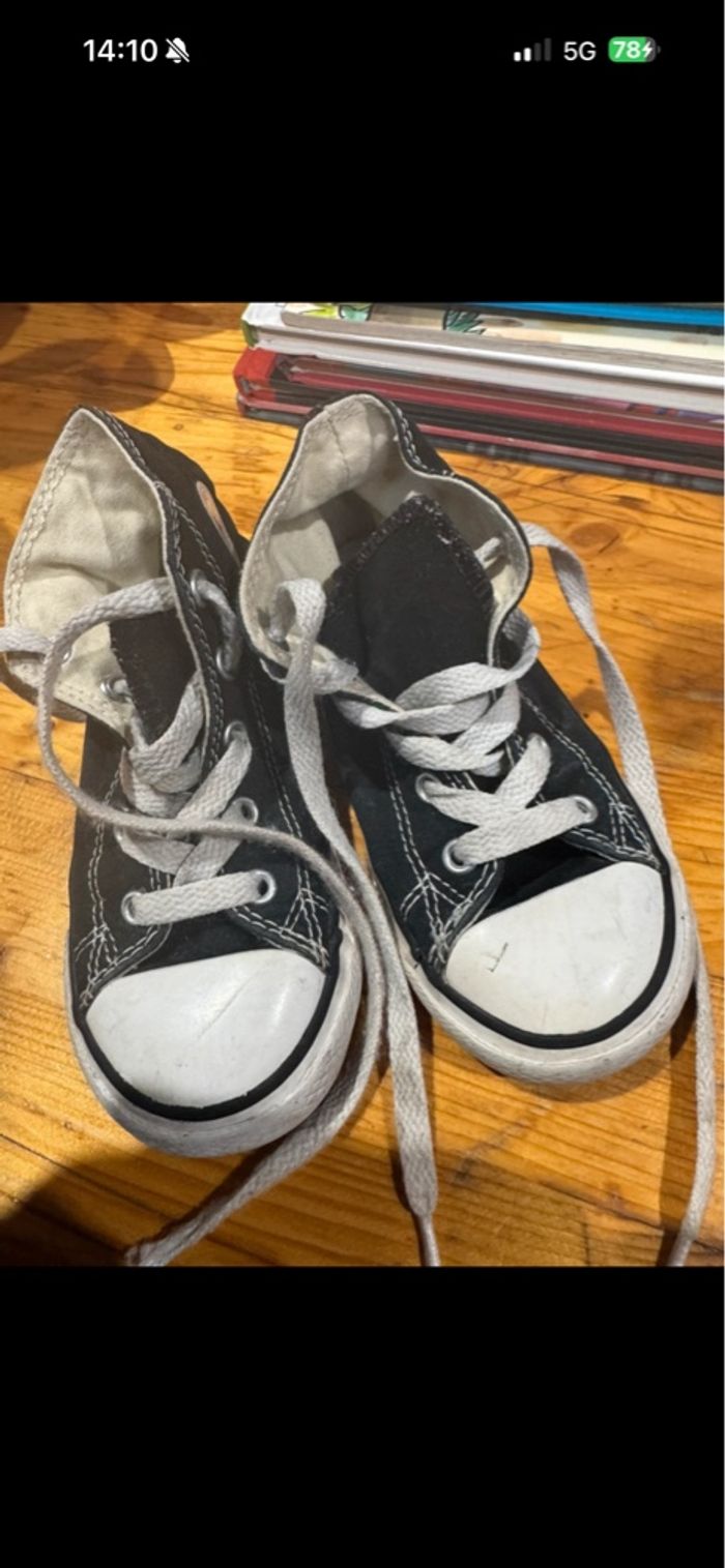 Converse enfant noir