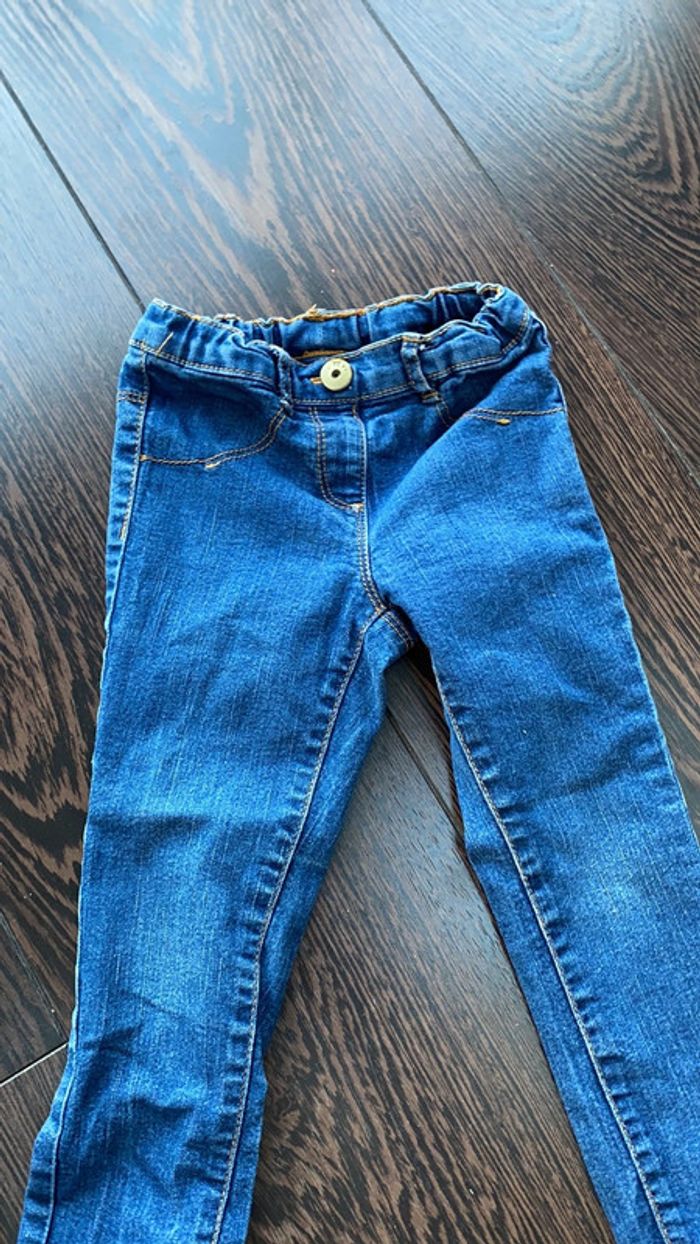 Lot 2 jeans 3ans - photo numéro 2