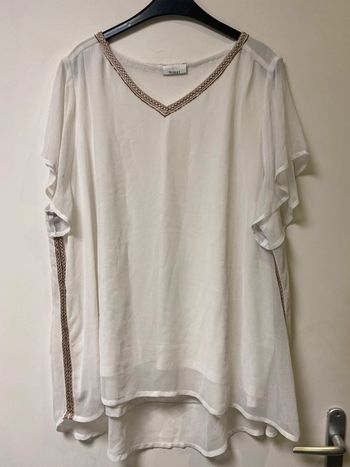 Joli haut blanc avec doublure Yessica taille 54