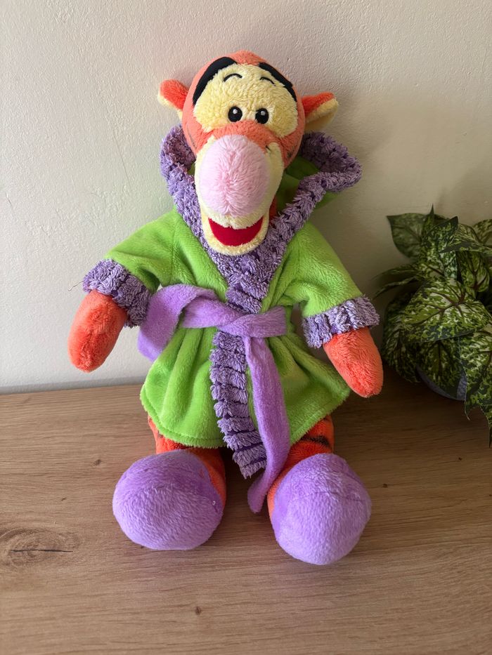 Doudou peluche tigrou robe de chambre peignoir Disney