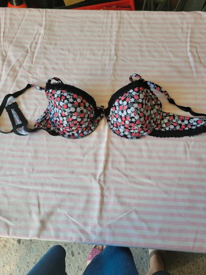 Soutien gorge 90C