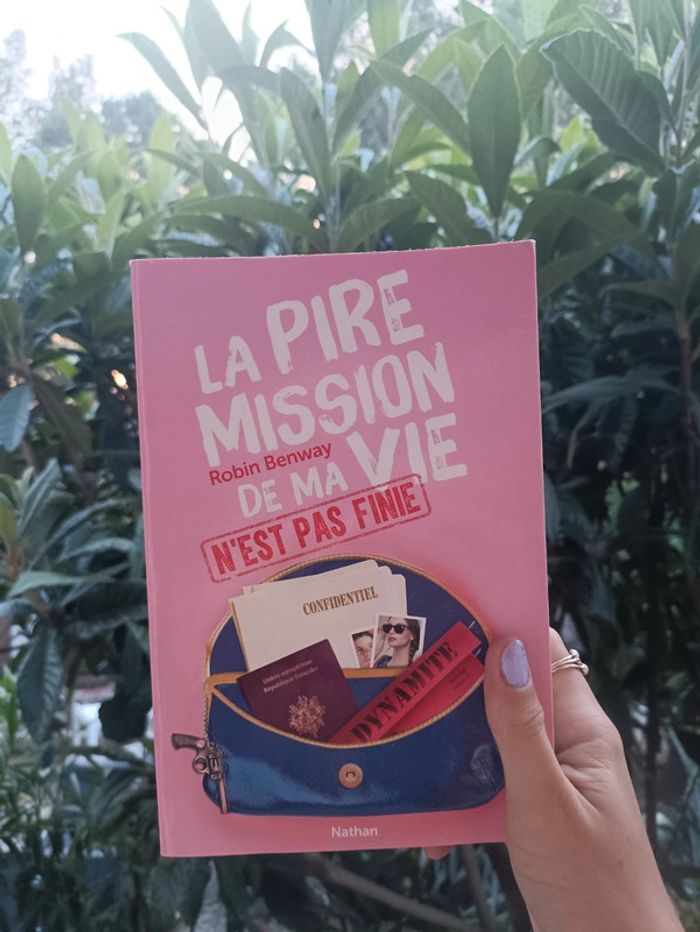 Lot de 2 livres La pire mission de ma vie de Robin Benway. - photo numéro 6