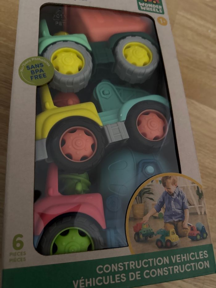 Jouet voiture de construction sans bpa - photo numéro 2