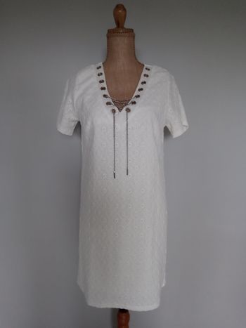 Robe blanche taille 38 Charlott