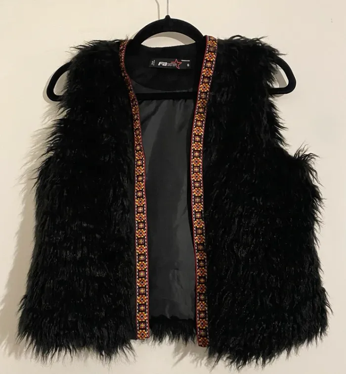 Veste sans manche en fausse fourrure FB Sister
