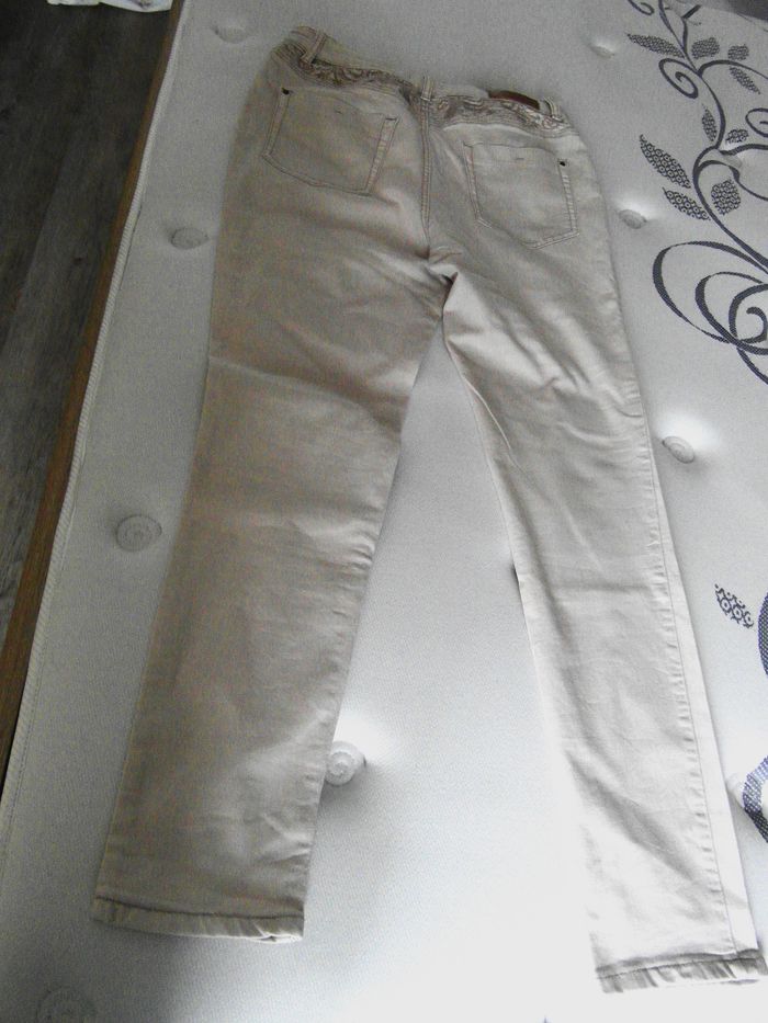 pantalon ajusté - photo numéro 6