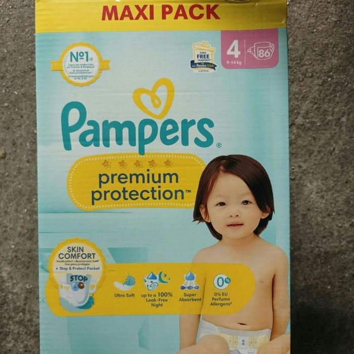 86 couches taille 4 premuim pampers