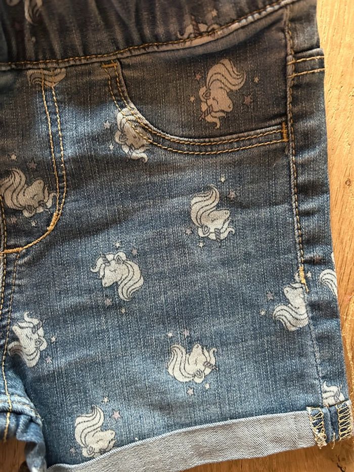 Short jean licorne h&m 3/4 ans - photo numéro 3