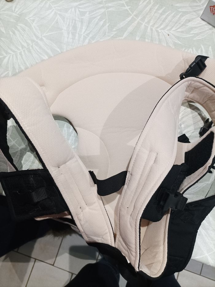 Porte bébé premaman