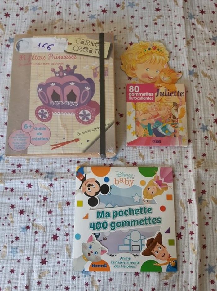 Lot gomettes Disney, Juliette et Carosse à construire