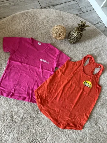 Lot de 2 tshirts publicitaires Vitaminwater et McCain M