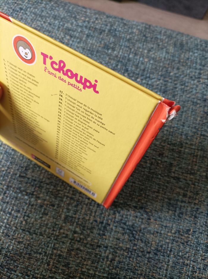 Livre T'choupi mange à la cantine - photo numéro 4