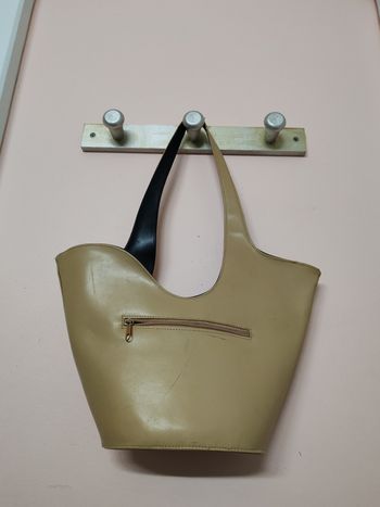 Très joli sac en cuir