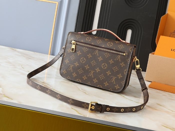 Louis Vuitton Sac en toile monogramme - photo numéro 10