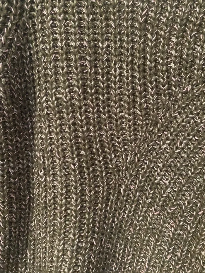 Pull maille kaki doré – Taille S/M – Détail ruban au dos - photo numéro 3