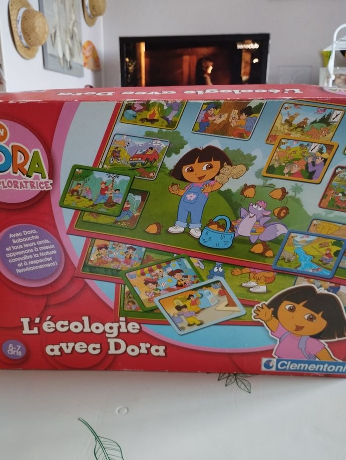 Jeux écologie avec Dora