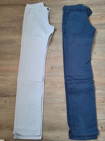 Lot 2 pantalons chinos