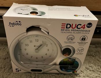 Réveil éducatif jour / nuit