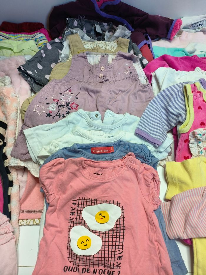 Lot 32 vêtements bébé fille 3 mois - photo numéro 3