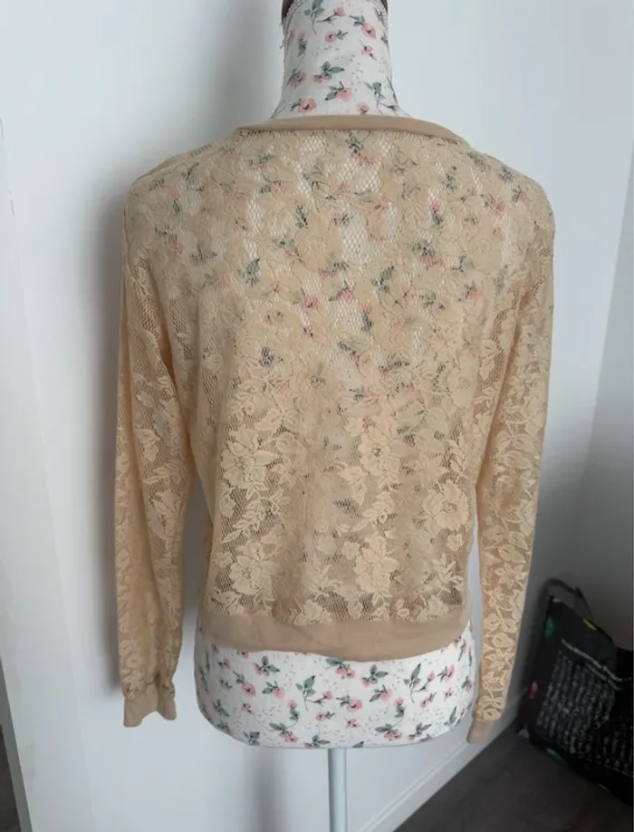 Blouse en dentelle beige S ou 36 - photo numéro 7