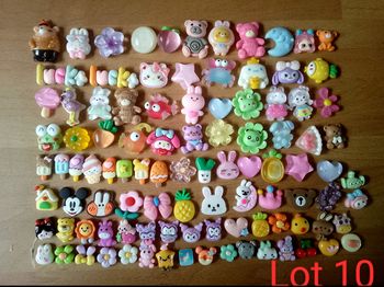 Figurines
