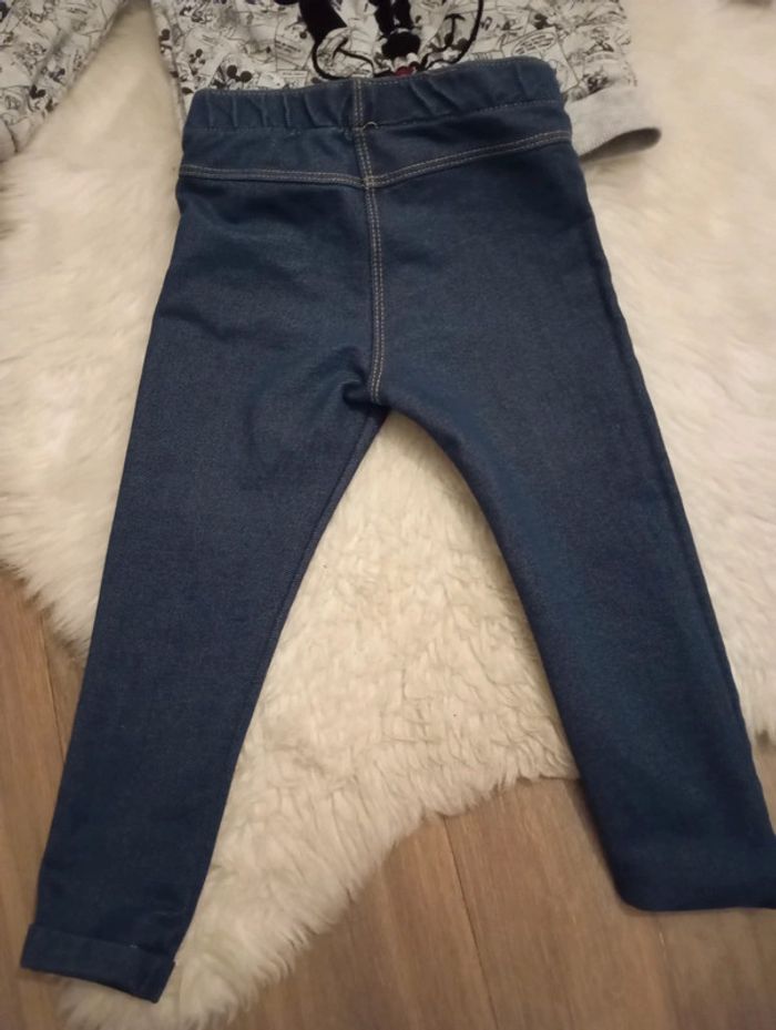 Lot bébé fille sweat Disneyland Minnie + jean Kiabi 36 mois - photo numéro 7