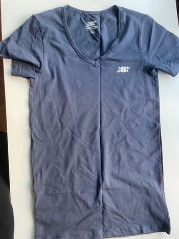 T-shirt bleu marine New man taille M