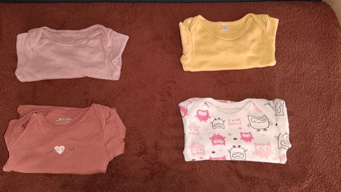 Lot de 4 bodys manches longues