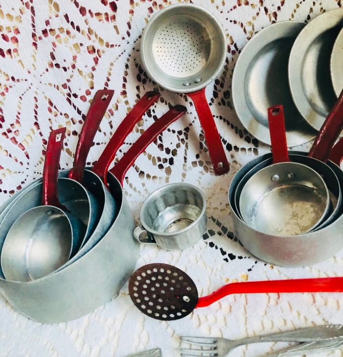 Dinette ancienne  jouet en aluminium - photo numéro 2