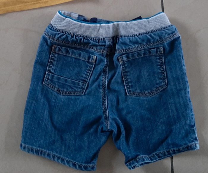 Short en jean 18 mois - photo numéro 2