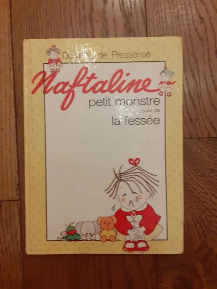 Naftaline petit monstre la fessée Domitille de pressensé