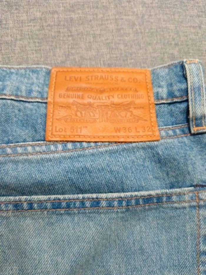 C47 short jeans bleu Levi's W36 - photo numéro 2
