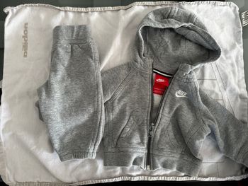 Ensemble Nike