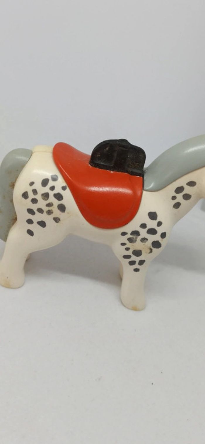 Cheval blanc avec selle marron playmobil 123 - photo numéro 3