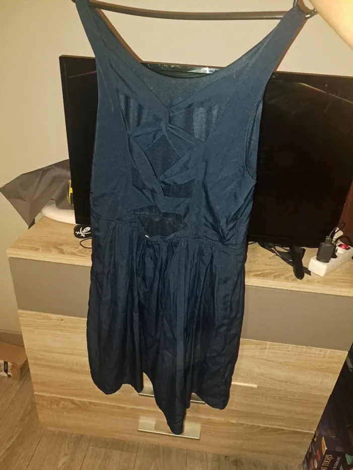 Robe bleu foncé - photo numéro 2