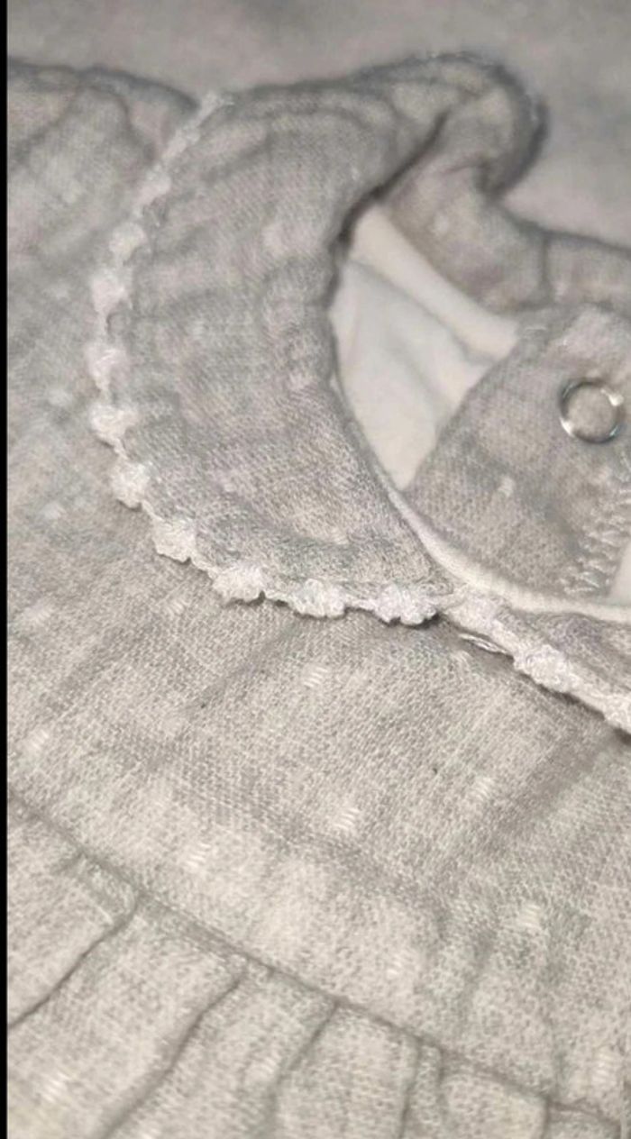 Robe 1  mois - photo numéro 3
