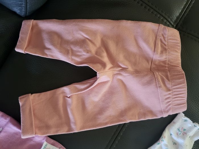 Ensemble t-shirt + 2 pantalons 3 mois - photo numéro 5