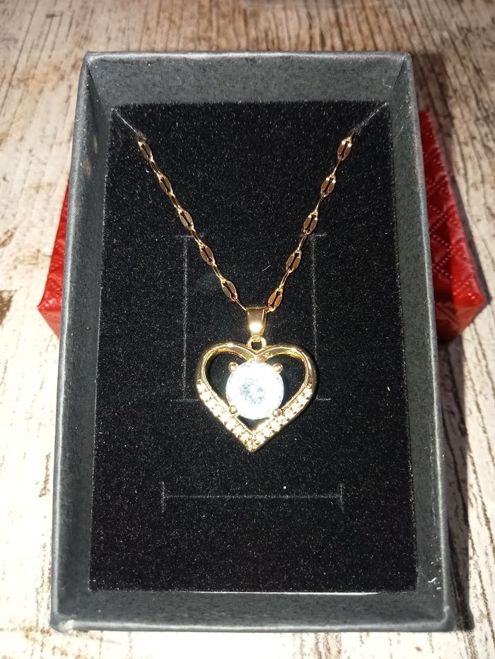 Collier et pendentif coeur - photo numéro 5