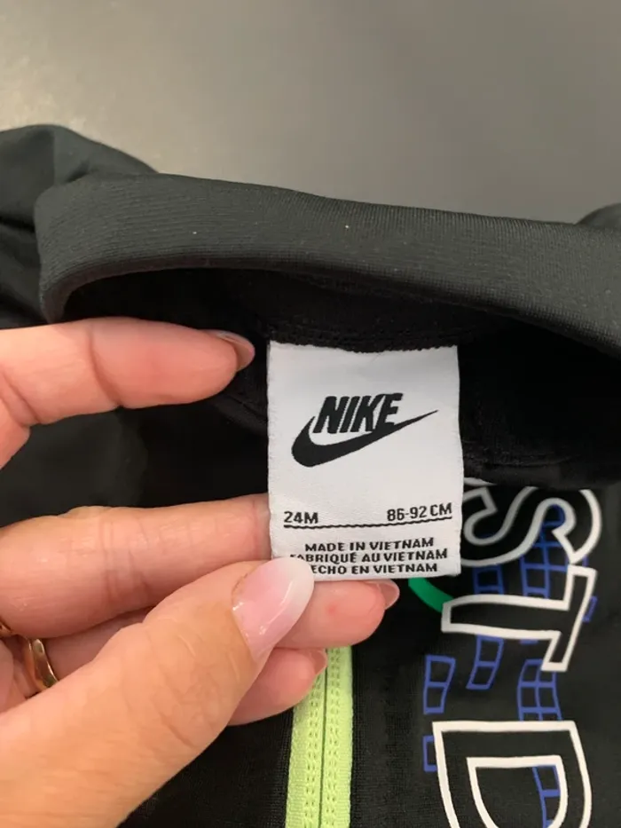 Combinaison sportwear Nike taille 24 mois - photo numéro 3