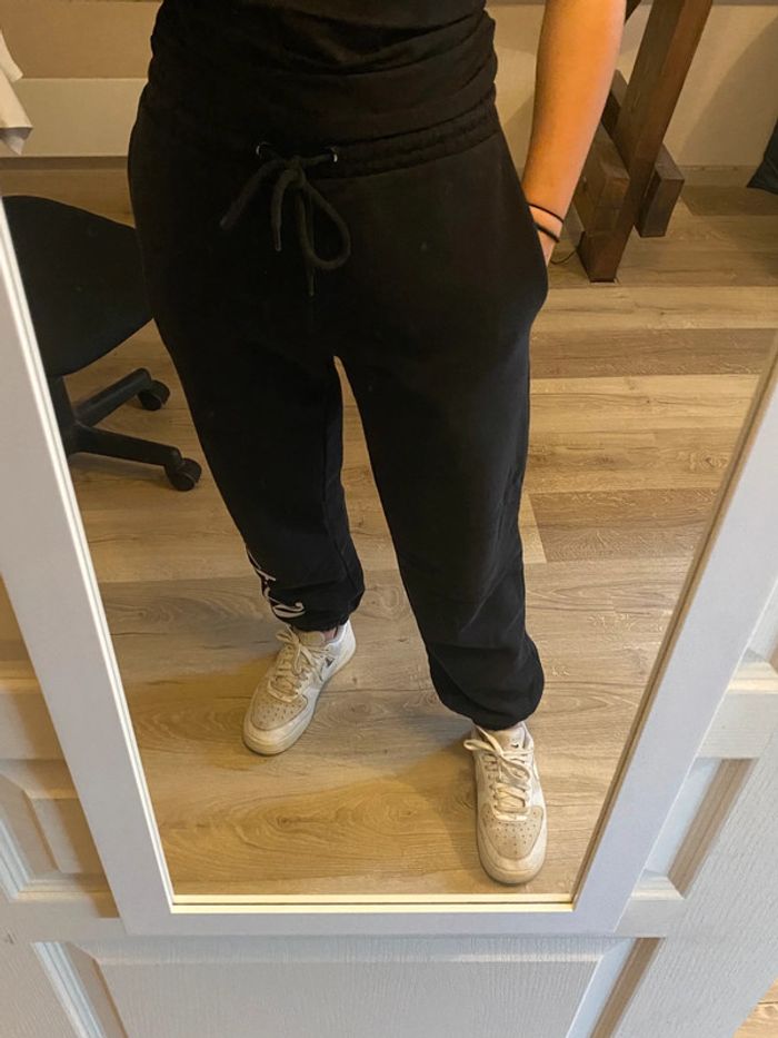 Pantalon de jogging/de survêtement noir à lettres blanche - photo numéro 4