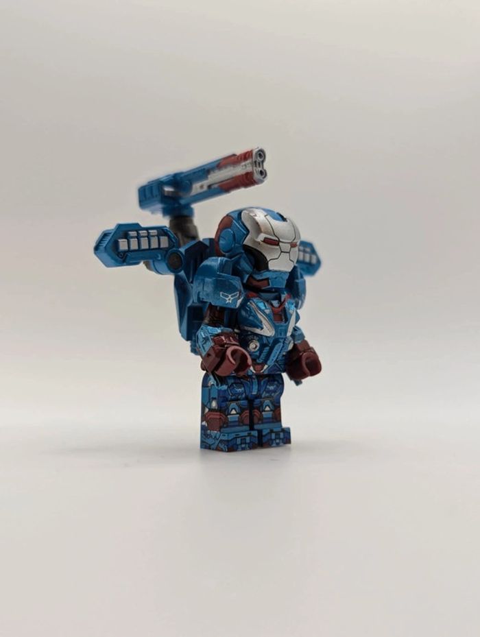 Figurine type lego Warmachine Marvel - photo numéro 2