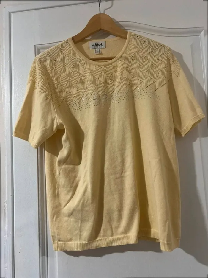 Haut vintage jaune - taille 50 ou M/L (oversize) - neuf - photo numéro 2