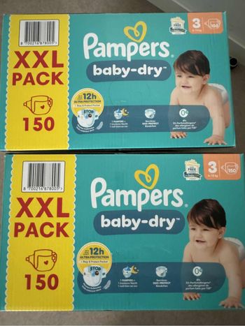 Lot de 2 cartons de couches taille 3 pampers baby dry