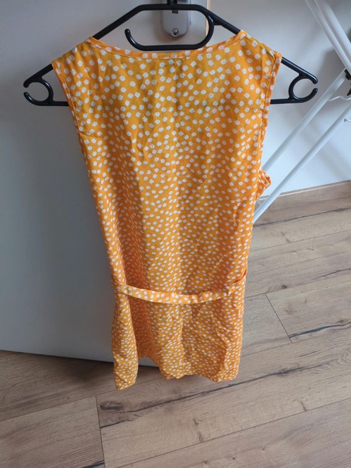 Robe d'été jaune fleurie - photo numéro 2